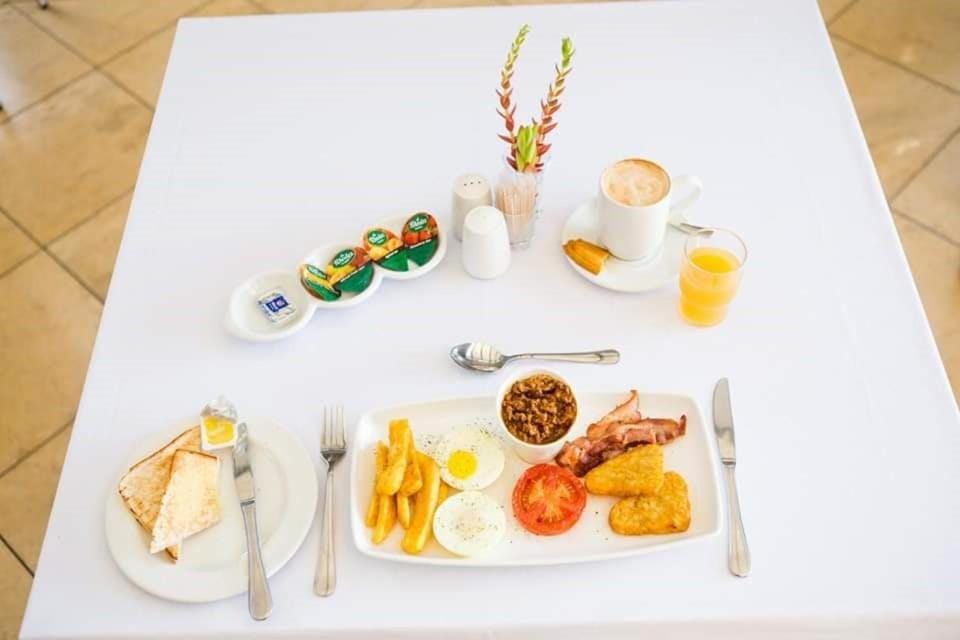 Appledew Guesthouse Bed and Breakfast in KwaZulu-Natal