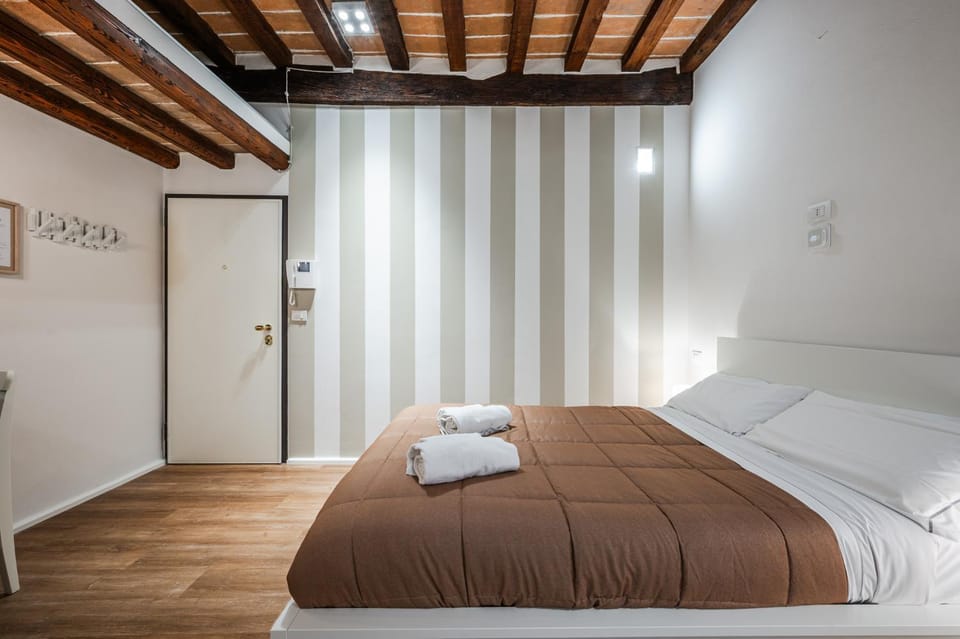 Bed, Photo of the whole room, Bedroom, towels, wardrobe