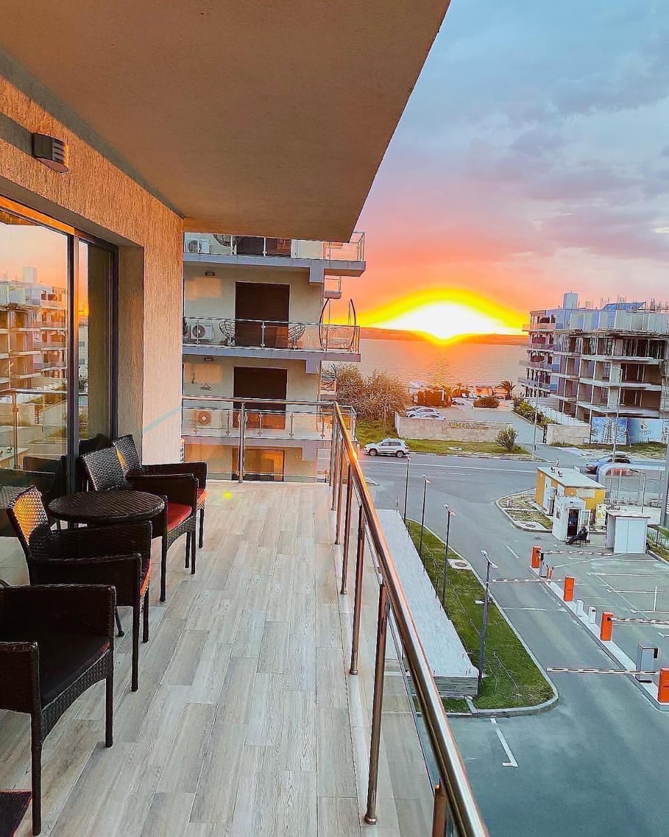 Sea Breeze Apartments by De Silva Residence Apartment in Constanta