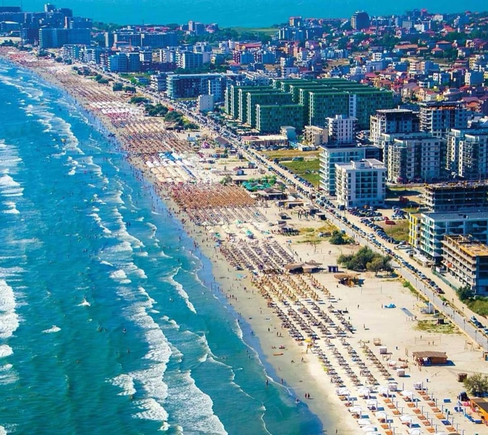 Sea Breeze Apartments by De Silva Residence Apartment in Constanta