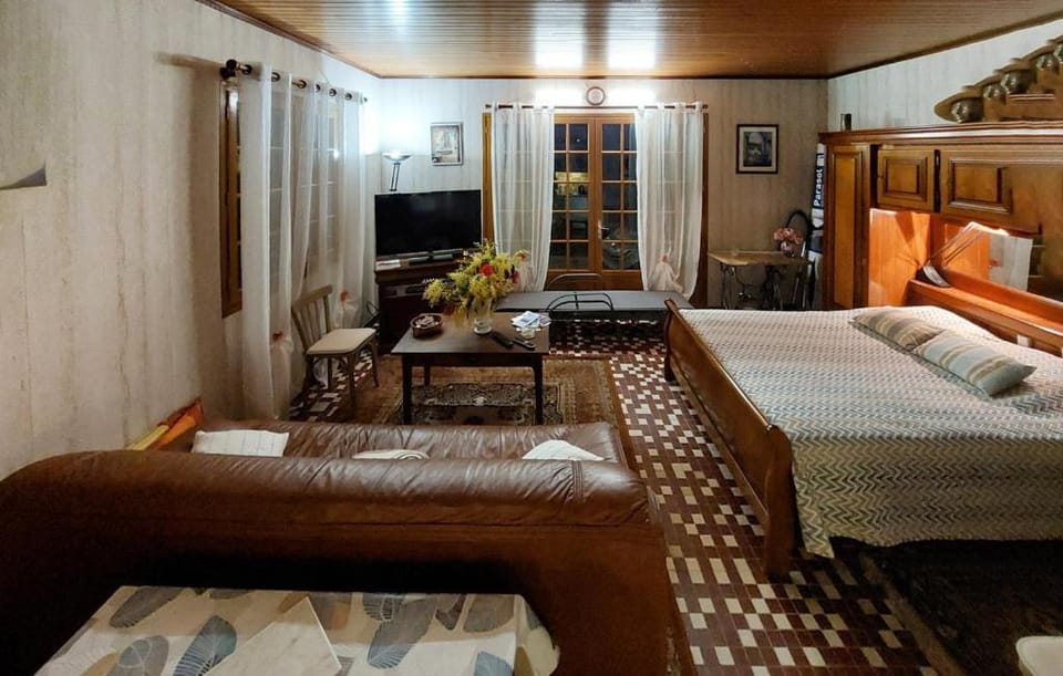 Studio House in Nouvelle-Aquitaine