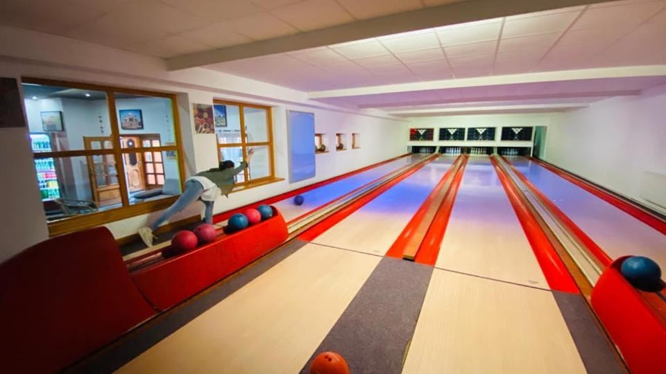Bowling