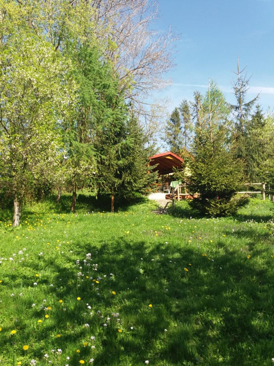 Property building, Spring, Summer, BBQ facilities, Garden, View (from property/room), On site, Garden view, Mountain view, Entertainment, Family