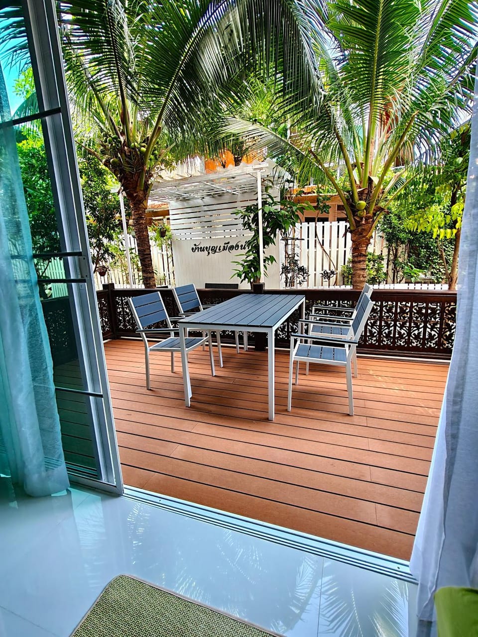 Balcony/Terrace, Dining area