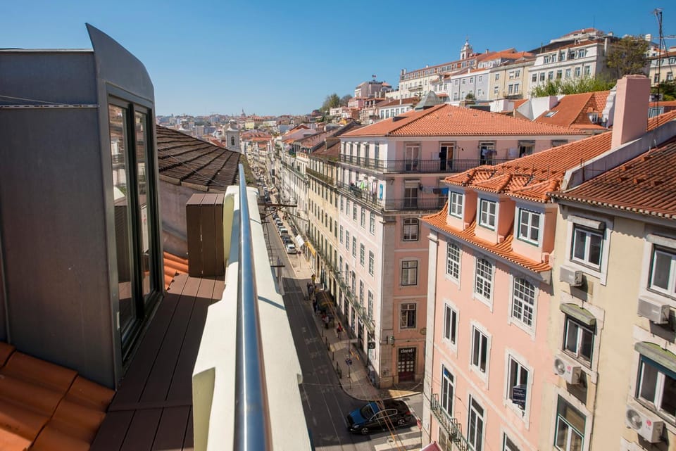 View (from property/room), Balcony/Terrace, City view
