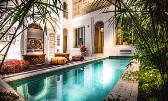 Swimming pool
