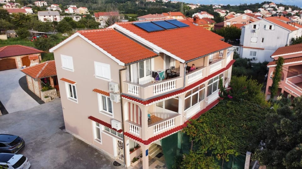 Property building, Bird's eye view