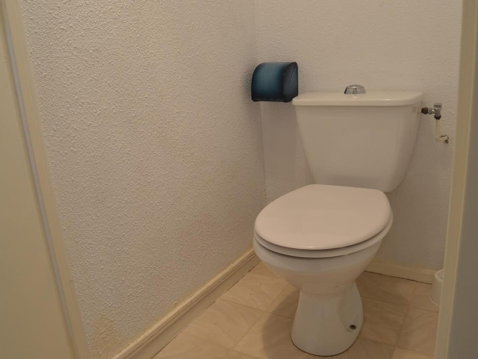 Studio cabine cosy pour 4, proche Seaquarium, parking privé et terrasse - Le Grau-du-Roi - FR-1-250-108 Cabin in Le Grau-du-Roi
