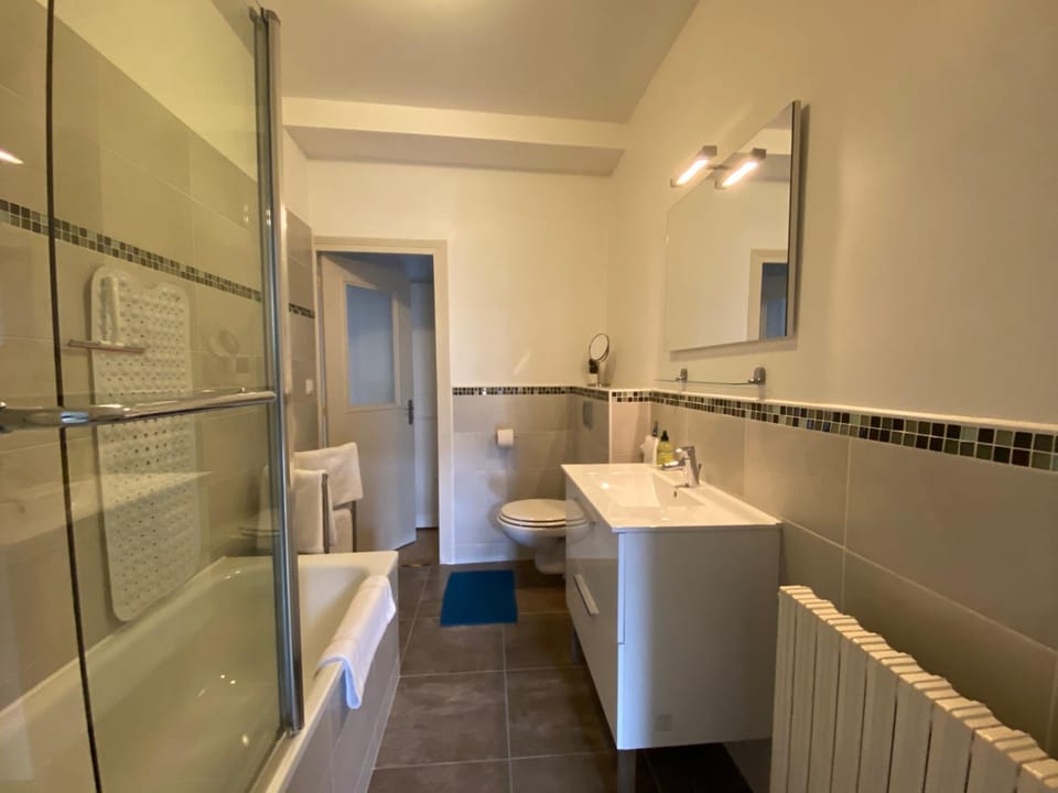 Toilet, Bathroom, Bath, towels