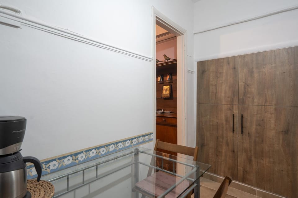Dining area, kitchen