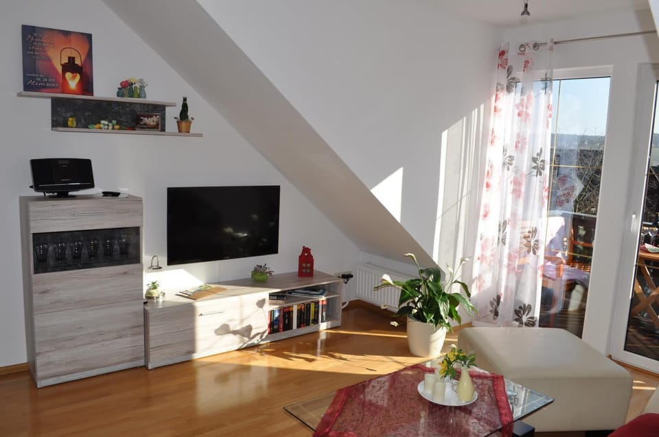 TV and multimedia, Living room, Dining area