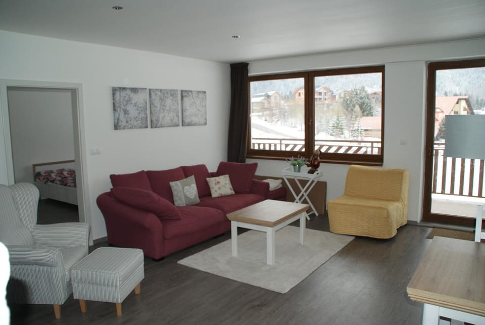 Living room, Seating area