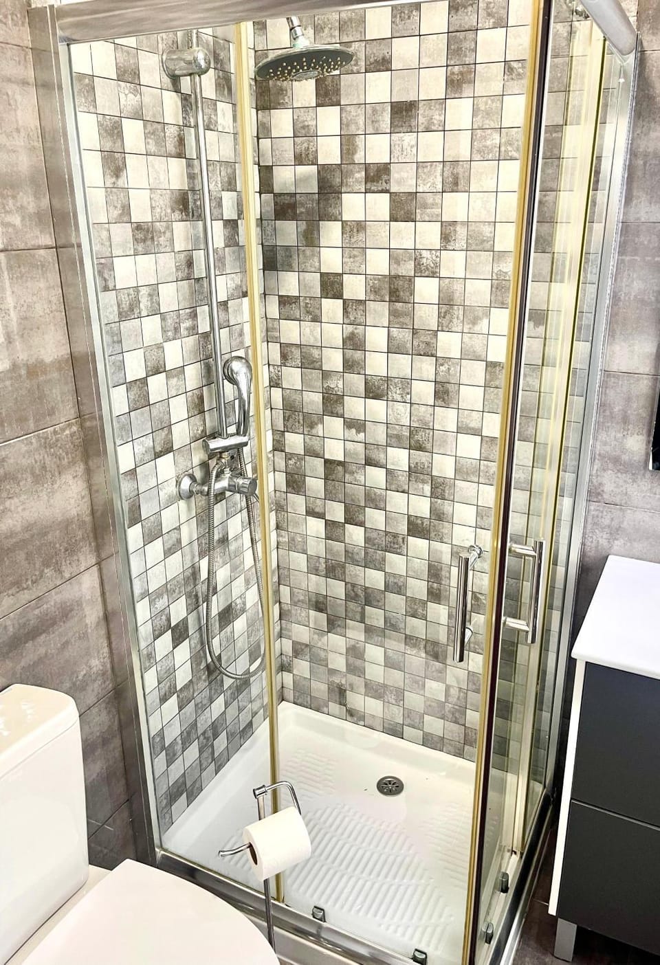 Shower, Bathroom