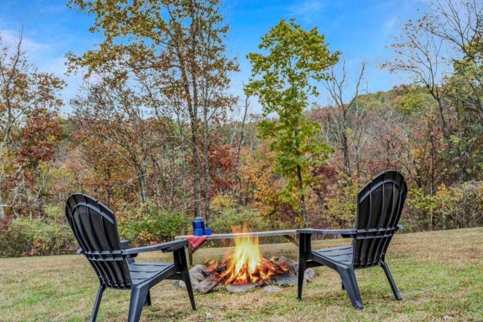 Whispering Hills - Couples Getaway House in Shenandoah Valley