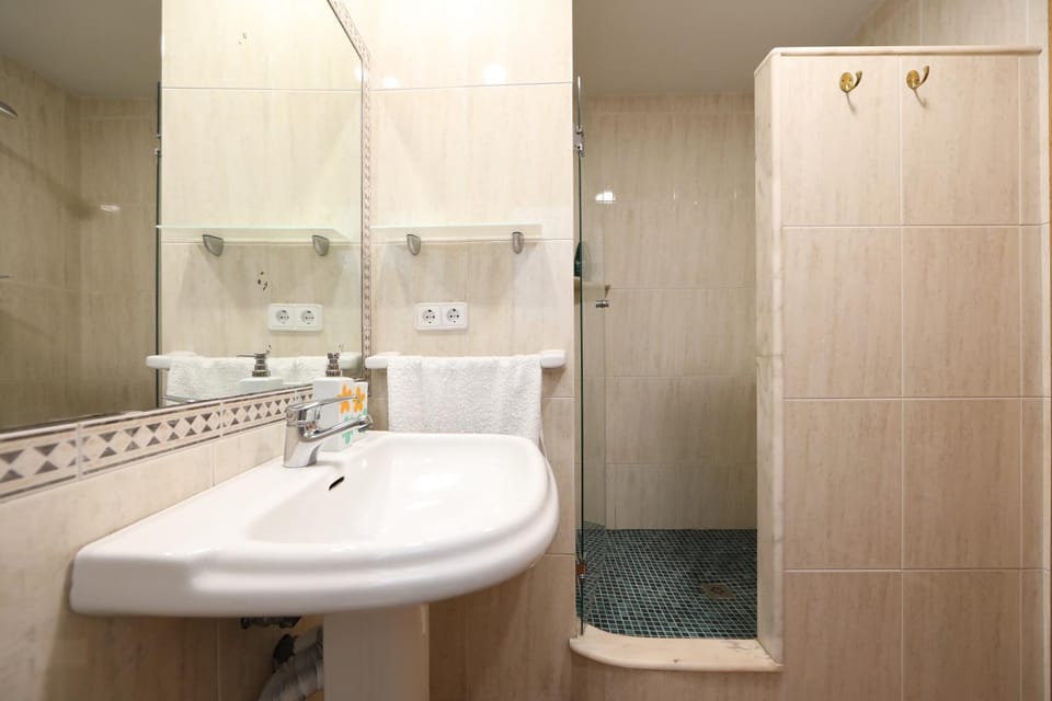 Property building, Bathroom