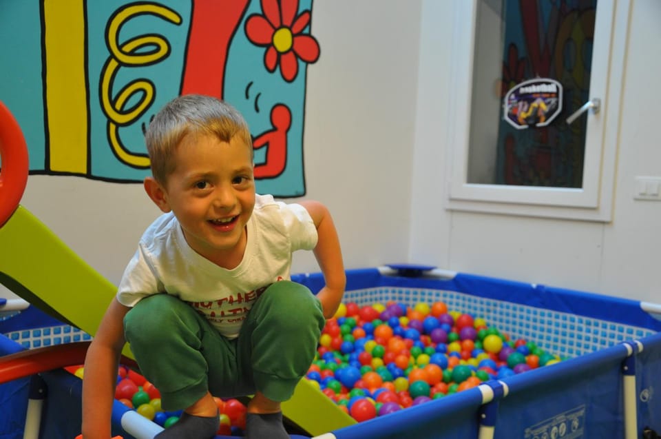 Kids's club, children, young children