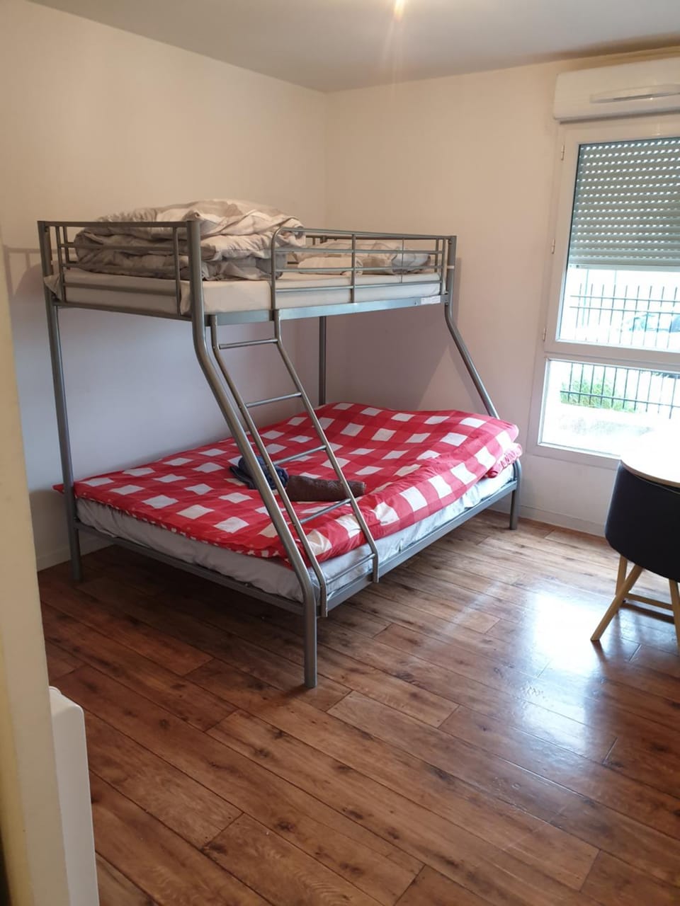 bunk bed