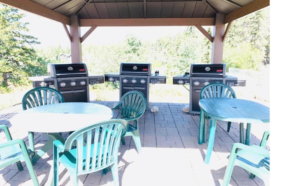 Property building, BBQ facilities