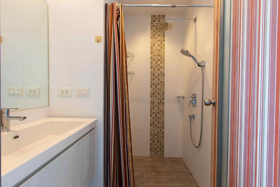 Grand Blue Condominium By Aproperty Apartment in Chon Buri Changwat
