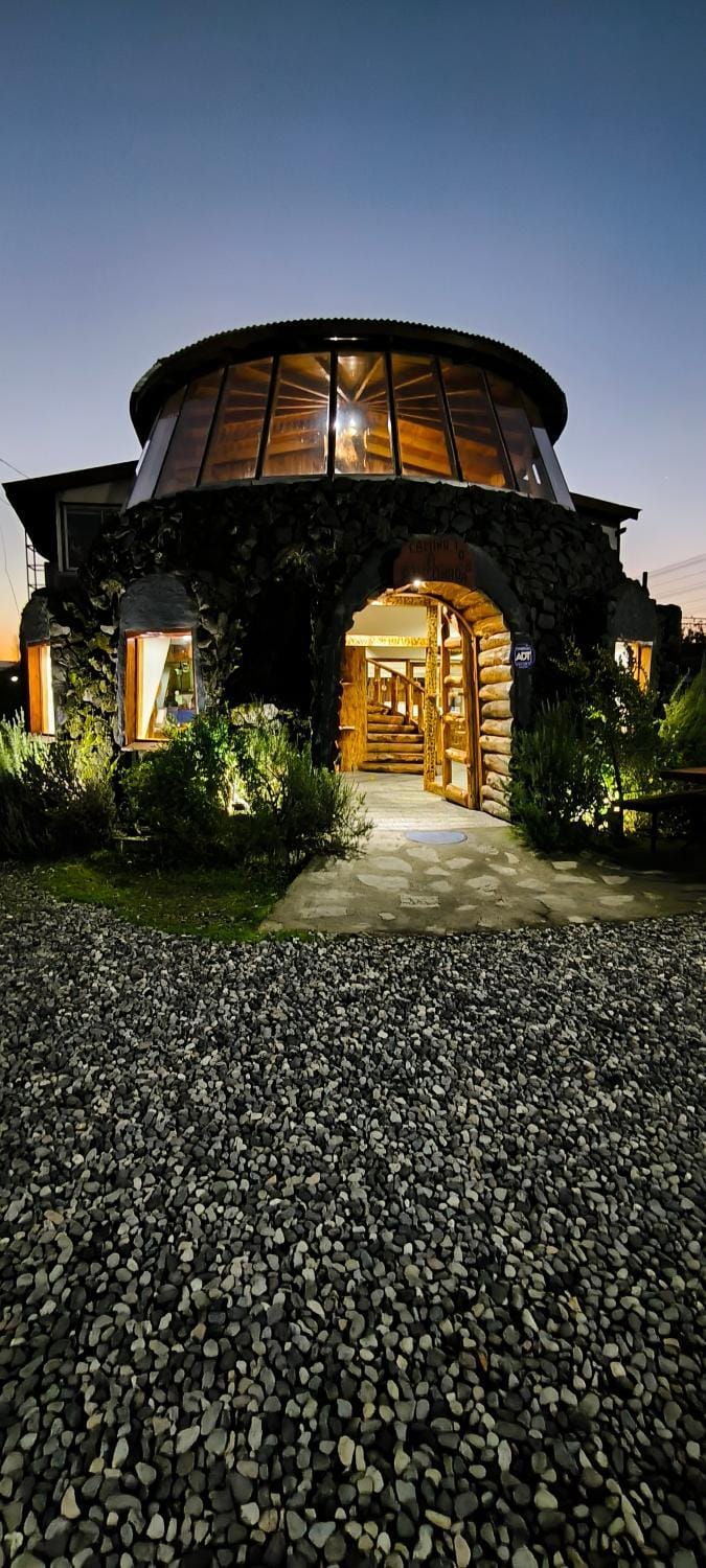 Property building, Restaurant/places to eat