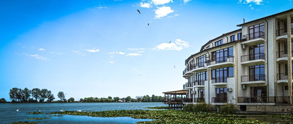 Property building, Spring, Day, Natural landscape, Lake view