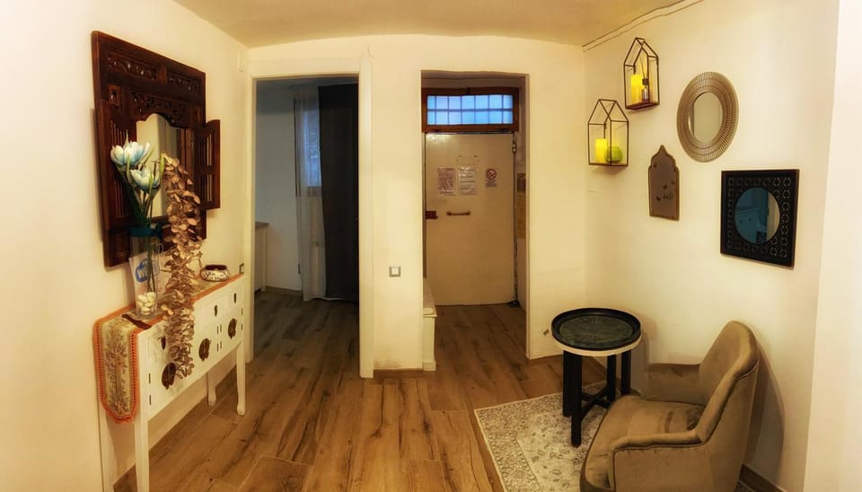 Venexia House to Rialto Apartment in San Marco