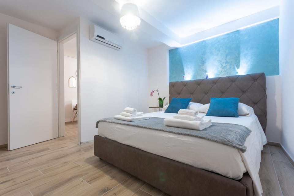 Venexia House to Rialto Apartment in San Marco