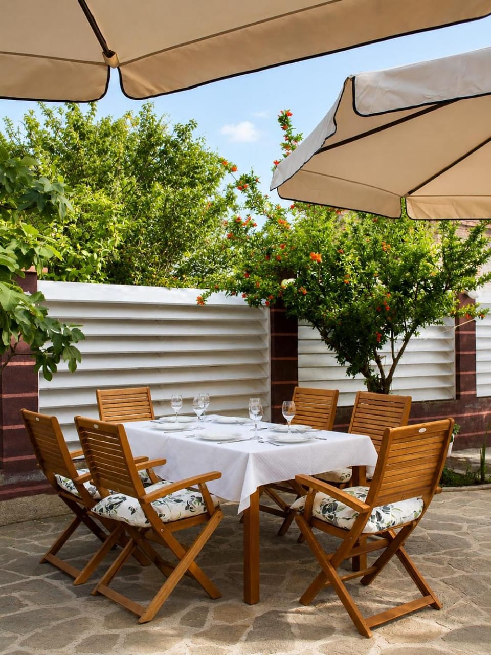 Day, Garden, Dining area, Breakfast