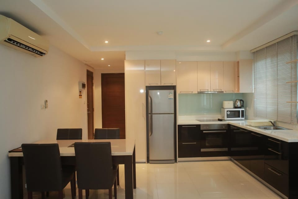 Jomtien Beach Penthouses Condo Apartment hotel in Pattaya City