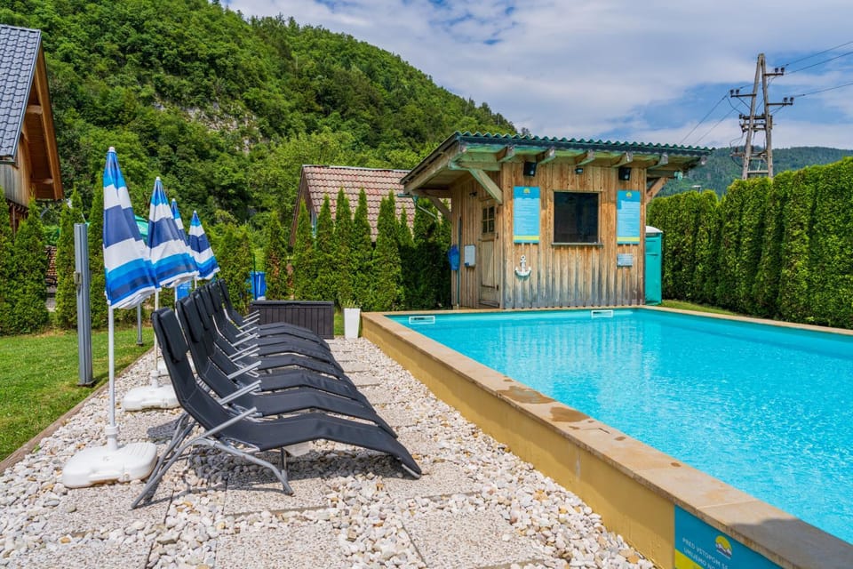 Day, Natural landscape, Swimming pool, sunbed