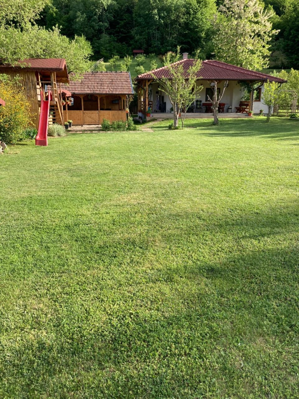 Căsuța de sub pădure House in Romania