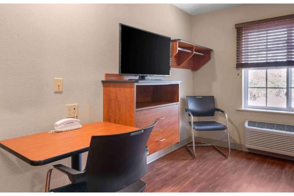 Living room, Seating area, Bedroom