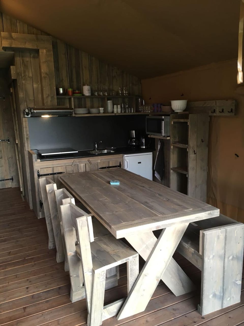 Safaritent 't Kwedammertje Luxury tent in Zeeland, Netherlands