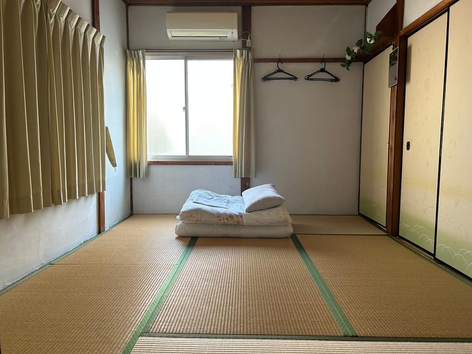 Tentsuku Guest House Bed and Breakfast in Japan