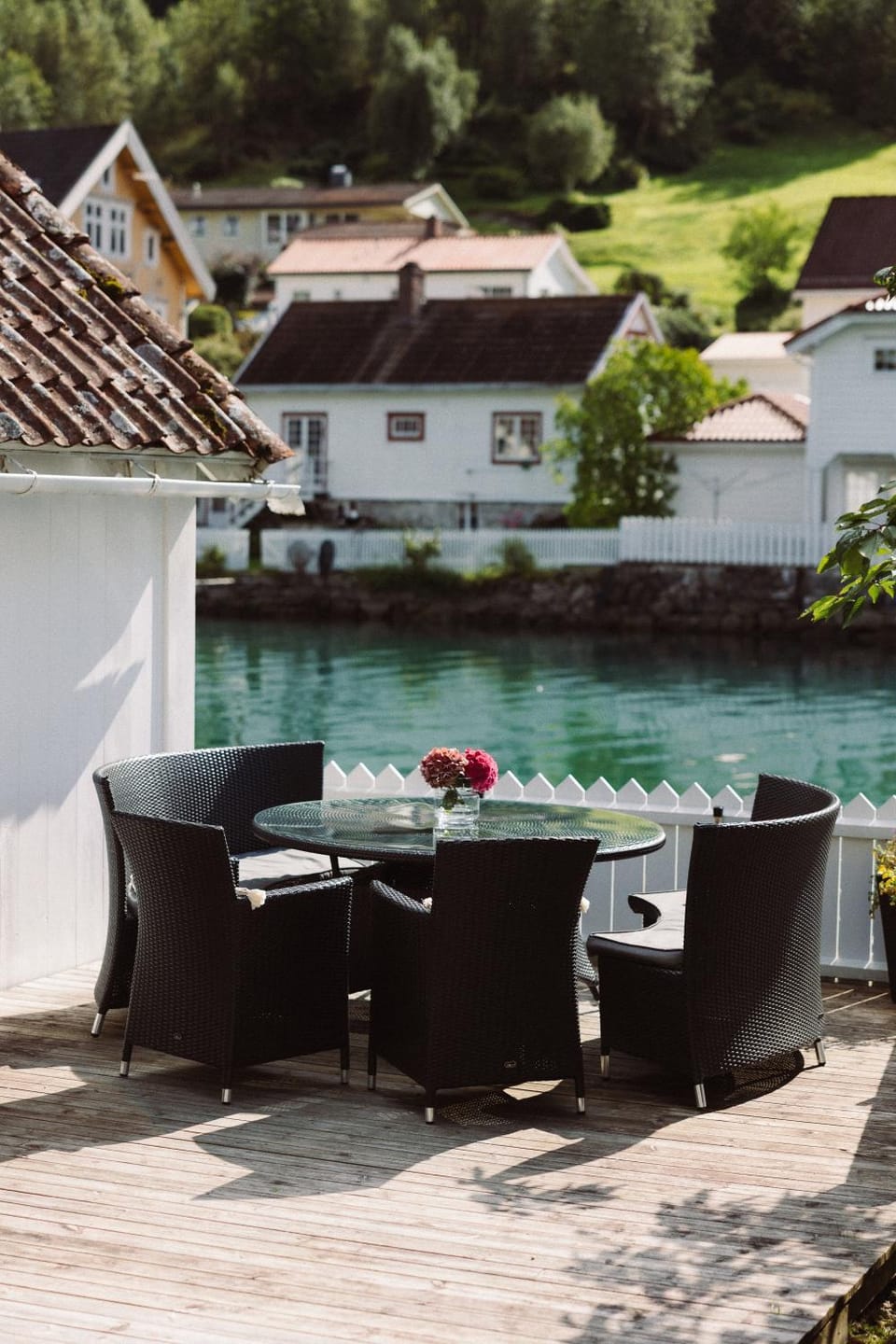 Patio, Natural landscape, Seating area, Dining area, Lake view, River view