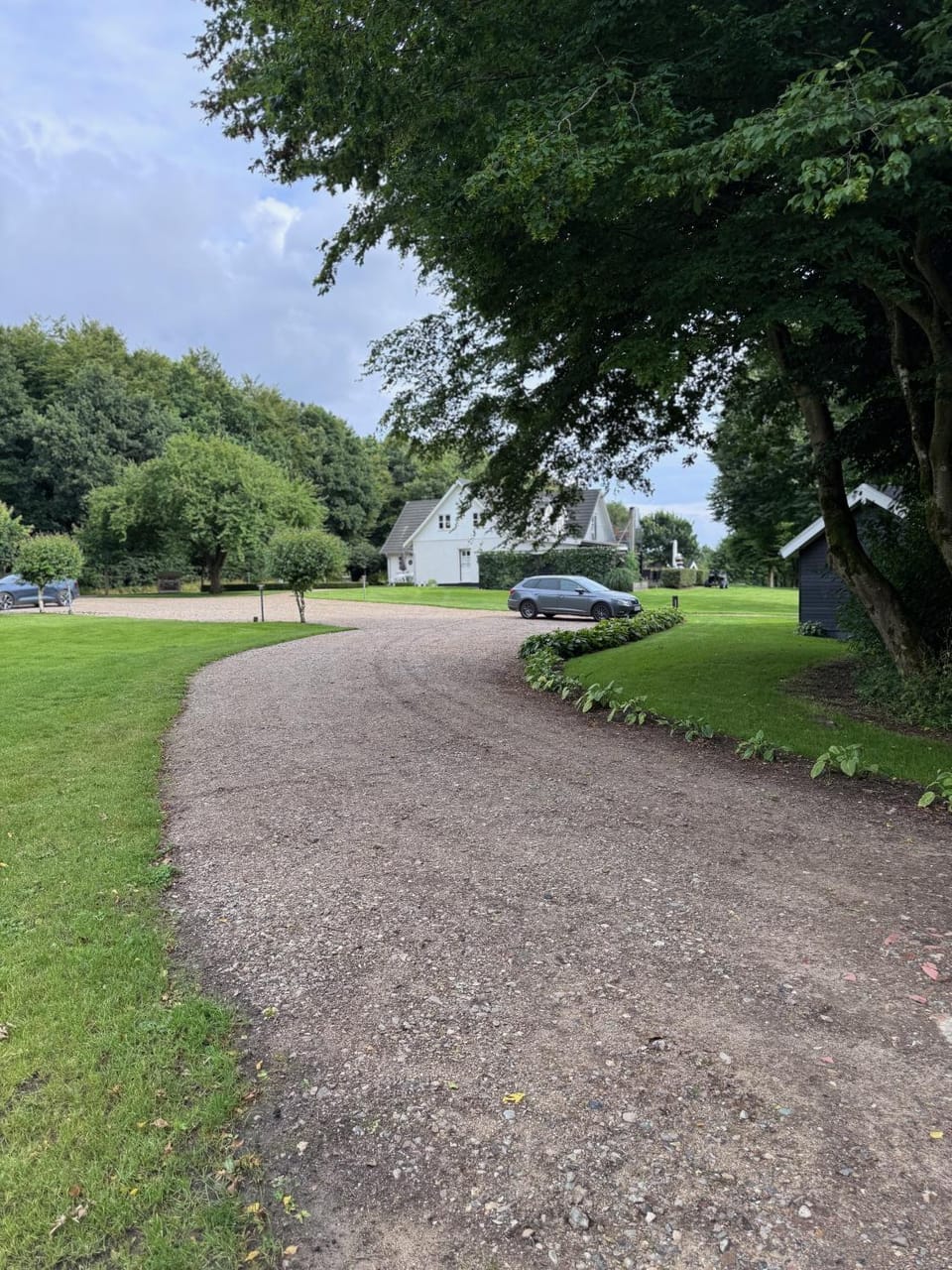 Natural landscape, Garden view, Parking