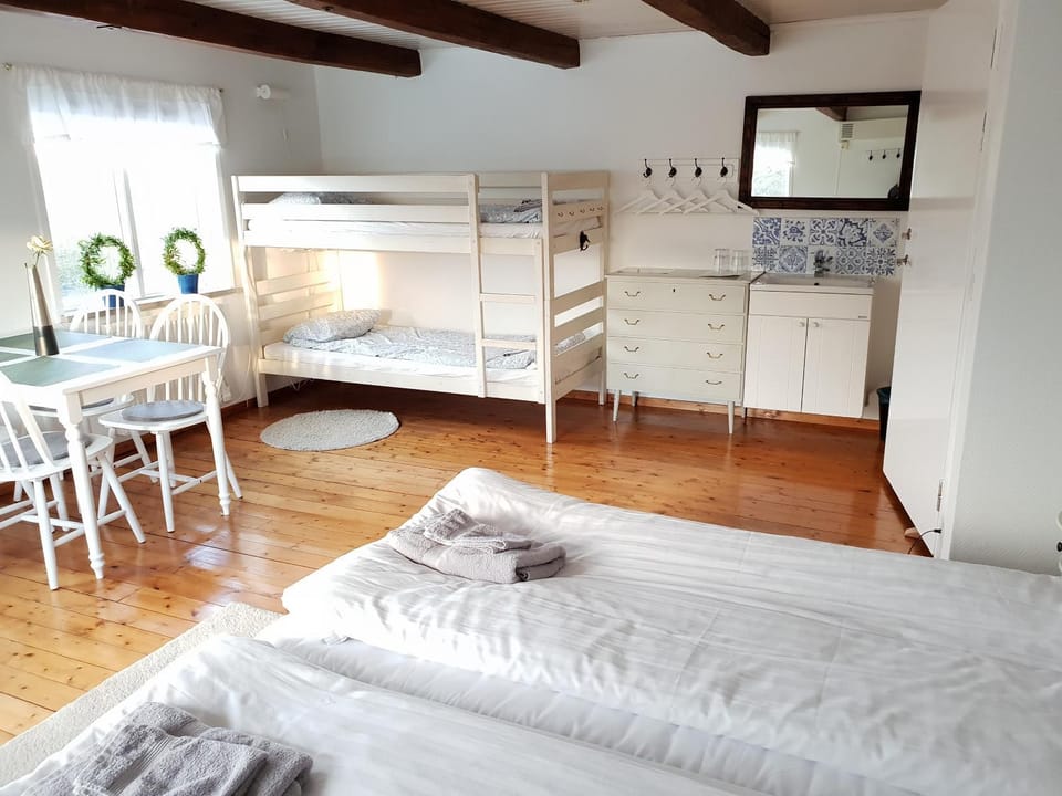 bunk bed