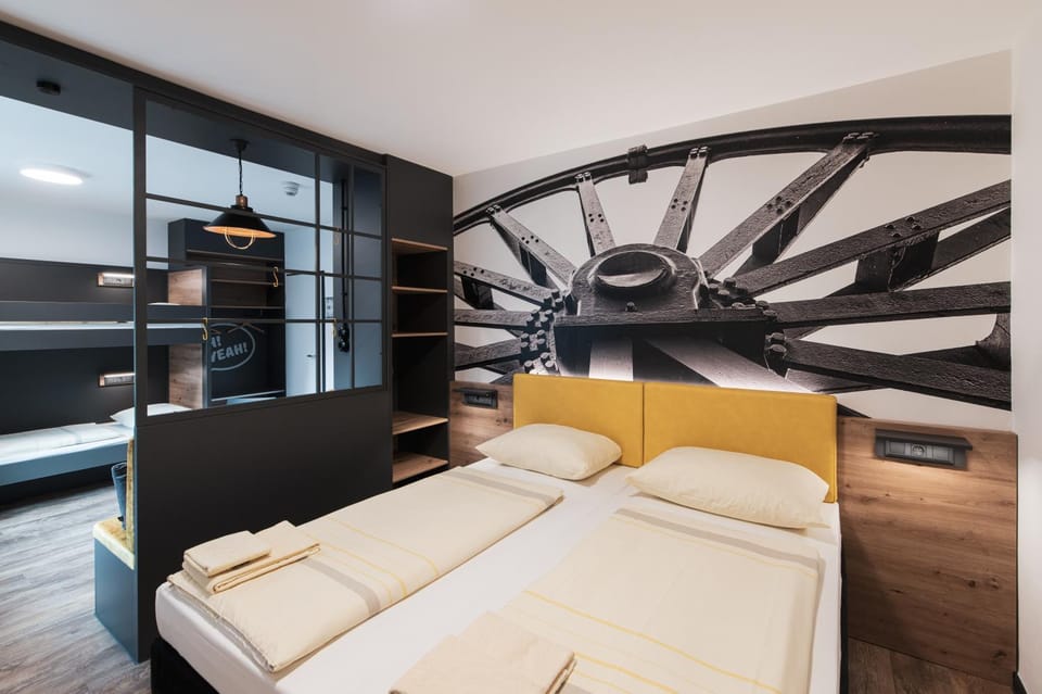 Bed, Photo of the whole room