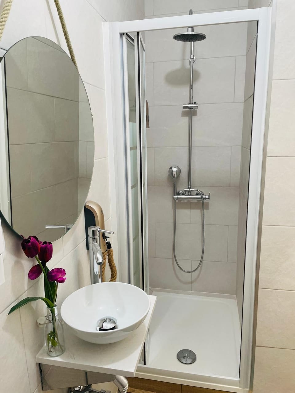 Shower, Bathroom