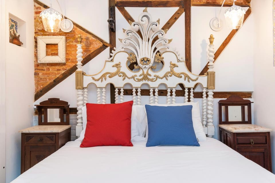 Romantic Medieval Apartment Apartment in Lisbon