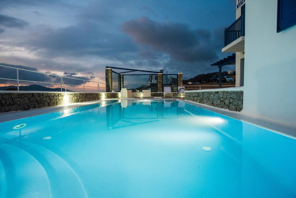 Spring, Winter, Summer, Autumn, Swimming pool, Swimming pool, Seasons