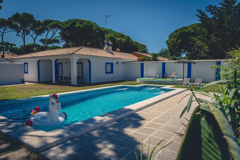 Chalet Sancti Petri House in Chiclana de la Frontera