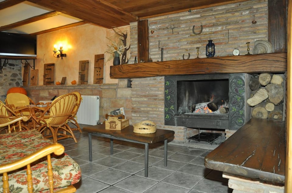 Lounge or bar, Area and facilities