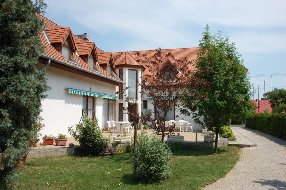 Emil porta Bed and Breakfast in Hungary