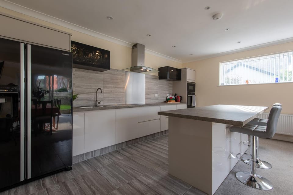 Kitchen or kitchenette, dishwasher, minibar, pet friendly, stove