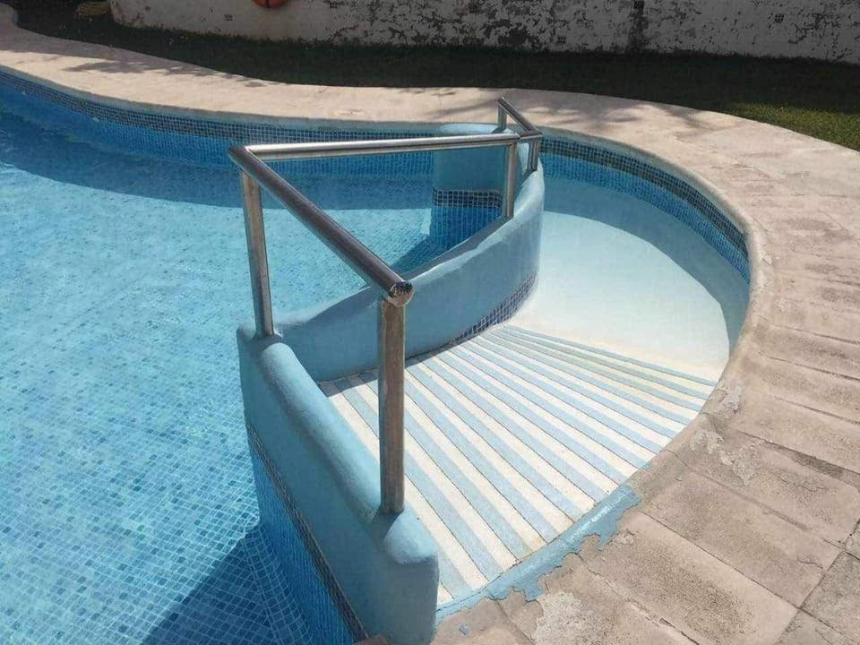 ¡Playa Torrecilla, a un paso del centro peatonal! Apartment in Nerja