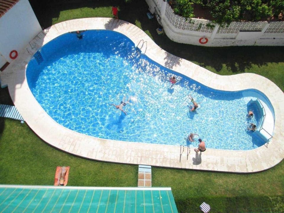 ¡Playa Torrecilla, a un paso del centro peatonal! Apartment in Nerja