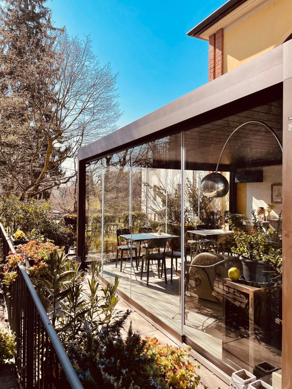 Property building, Patio, View (from property/room), Balcony/Terrace, Dining area, Garden view
