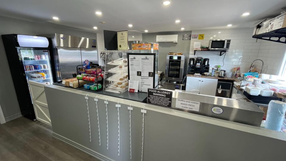 Restaurant/places to eat, Food, Breakfast