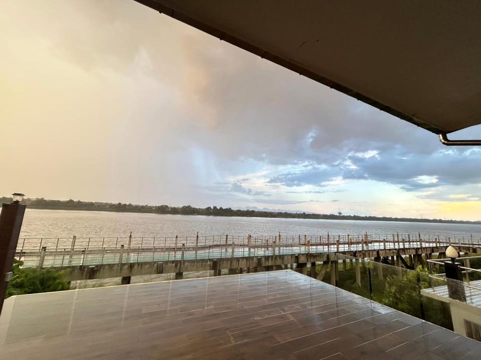 Natural landscape, View (from property/room), Balcony/Terrace, River view
